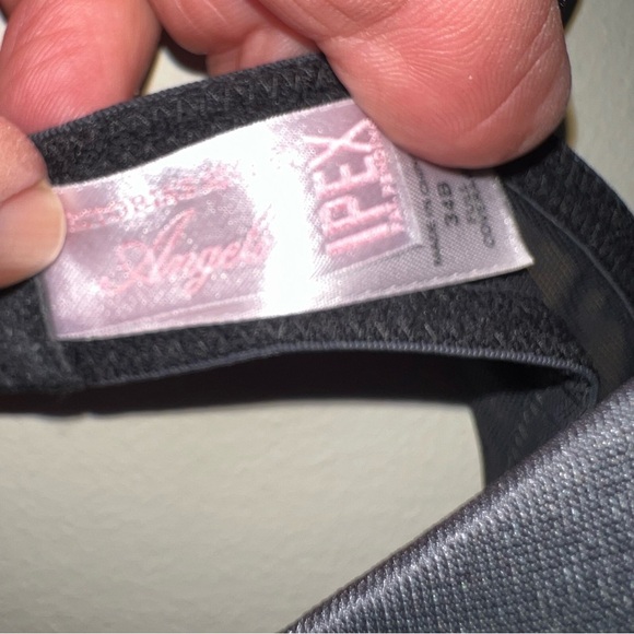 Victoria Secret Angels IPEX Full Coverage Underwire Black Bra Size 34B - Picture 5 of 10